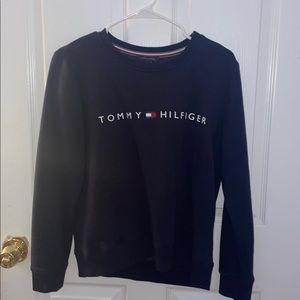 tommy hilfiger crewneck